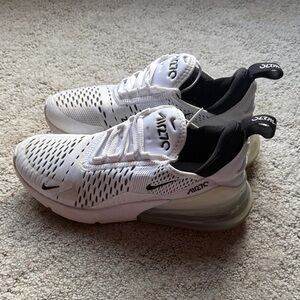 Women’s Nike Air Max 270 White/Black Sneakers - 6.5